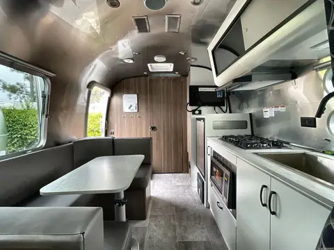 2024 Airstream Caravel 22FB — photo 5