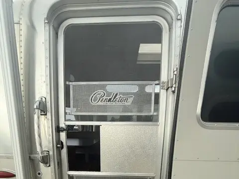 2016 Airstream Pendleton 27FBQ; Special edition number 20 100; — photo 5