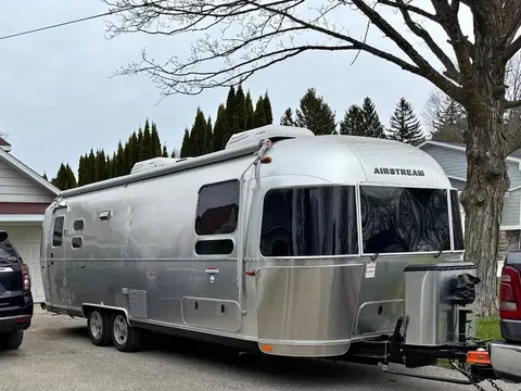 2018 Airstream International Serenity twin — photo 1