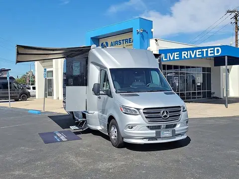 2025 Airstream Atlas Murphy Suite — photo 1