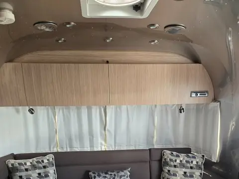 2018 Airstream Flying Cloud 28' RB 28 ft — photo 3