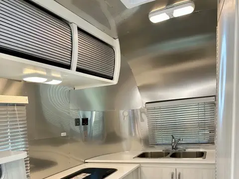 2022 Airstream Bambi — photo 2