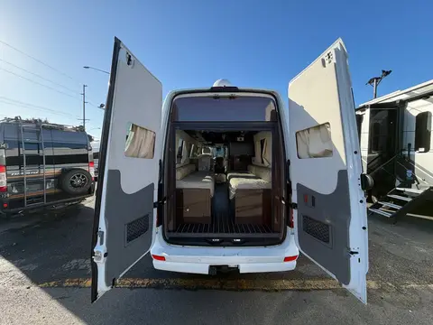 2016 Airstream Interstate Grand Tour twin bed mid bath — photo 5