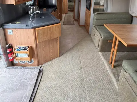 2006 Airstream Classic 30’ w slide out 30 ft — photo 4