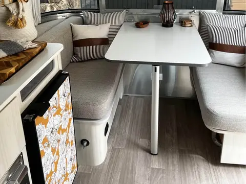 2022 Airstream Bambi — photo 3
