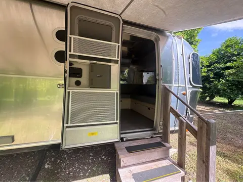 2021 Airstream Flying Cloud — photo 4