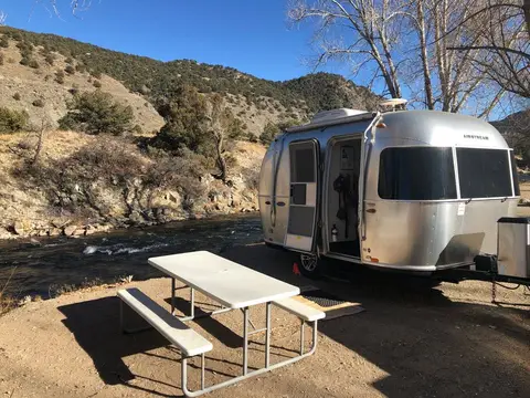 2017 Airstream Bambi 16RB — photo 2