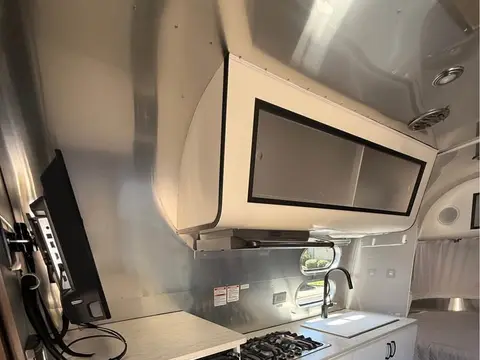 2020 Airstream Caravel 22FB — photo 5