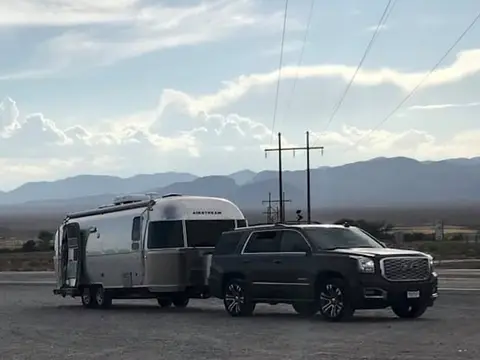2020 Airstream Flying Cloud 25FB Twin — photo 3