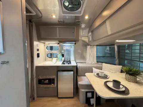 2026 Airstream Caravel 16RB — photo 5