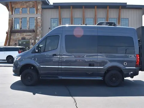 2025 Airstream Interstate 19 E — photo 3