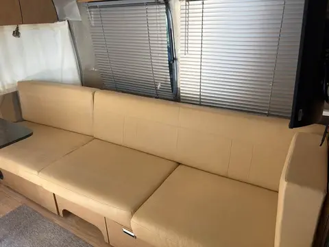 2013 Airstream Flying Cloud FB 25 ft — photo 2