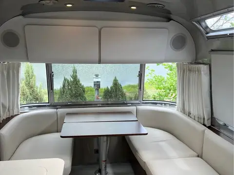 2021 Airstream Globetrotter 27FB; — photo 3