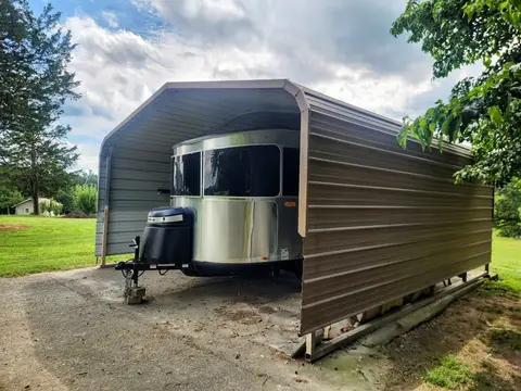 2021 Airstream Basecamp 20 — photo 2