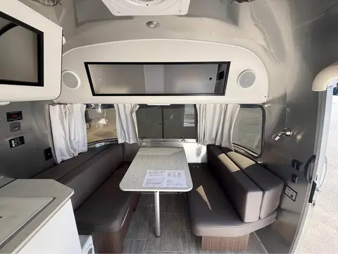 2021 Airstream Caravel 19CB — photo 5