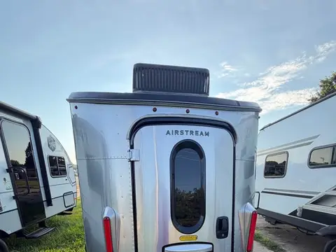 2017 Airstream Basecamp — photo 4