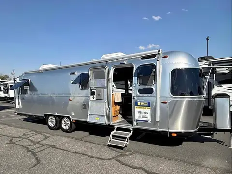 2019 Airstream Classic 30qb — photo 1