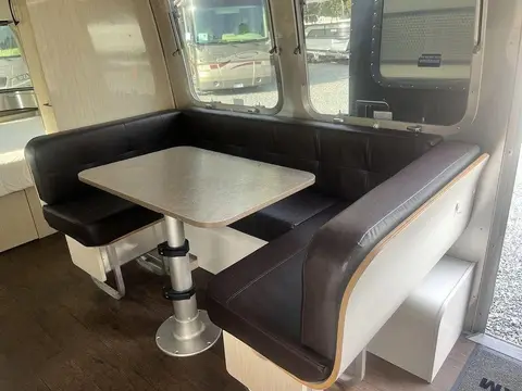 2019 Airstream International Serenity 23FB — photo 4