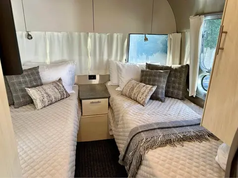 2023 Airstream Flying Cloud 23FB — photo 5