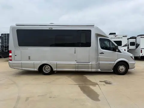 2018 Airstream Atlas — photo 4