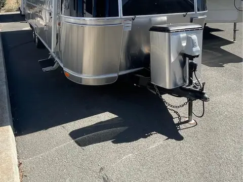 2019 Airstream International Serenity 30RB twin — photo 1
