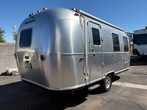 2021 Airstream Bambi 22FB — photo 2