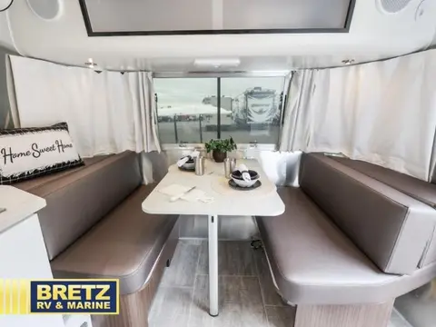 2021 Airstream Caravel — photo 5