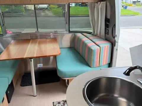 2018 Airstream Flying Cloud 25 ft — photo 5