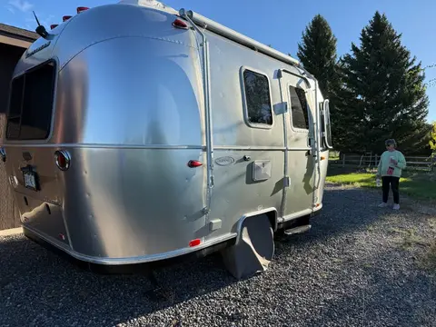2019 Airstream Bambi 16RB — photo 3
