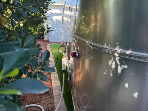 2023 Airstream Flying Cloud 23FB — photo 3