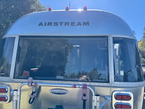 2015 Airstream International Serenity 27FB — photo 2
