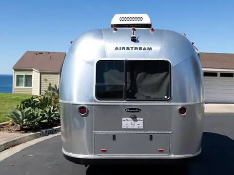 2018 Airstream Bambi 16 — photo 4