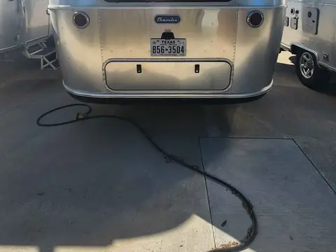2022 Airstream Bambi 16RB — photo 3
