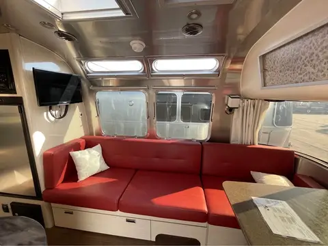 2018 Airstream International 23CB — photo 4