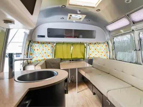 2012 Airstream International Signature 27ft QFB 27 ft — photo 4