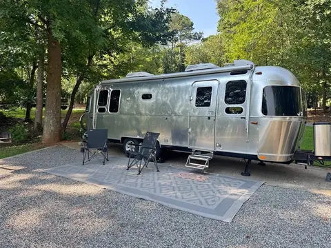 2019 Airstream Flying Cloud — photo 1