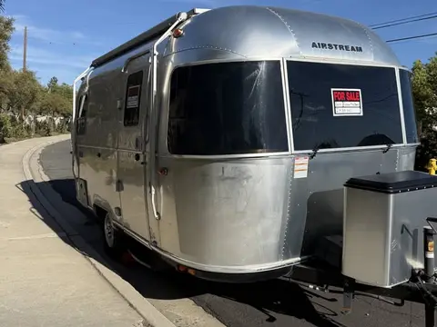 2022 Airstream Bambi 19CB — photo 3
