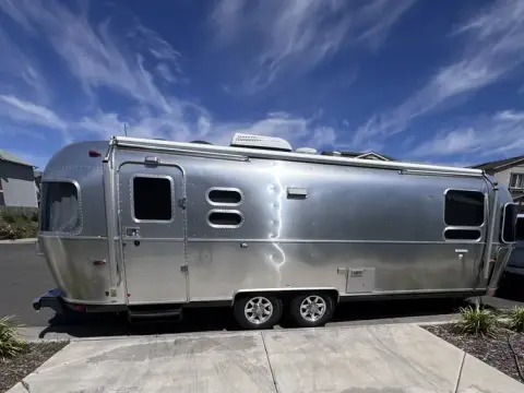 2015 Airstream International Serenity — photo 3