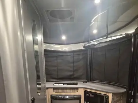 2018 Airstream Basecamp — photo 1