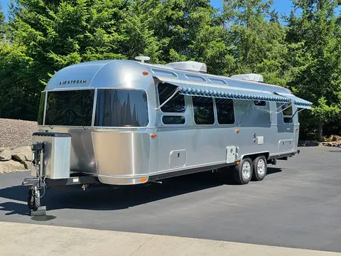 2024 Airstream International — photo 1