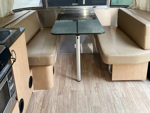 2016 Airstream Flying Cloud 19CB — photo 5