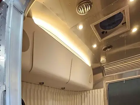 2023 Airstream Globetrotter — photo 4
