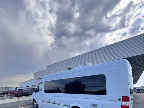 2017 Airstream Interstate twin bed mercedes — photo 4