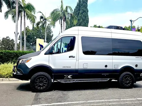 2024 Airstream Interstate 19x — photo 4