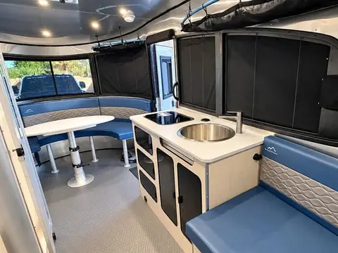 2025 Airstream Basecamp 20 — photo 2