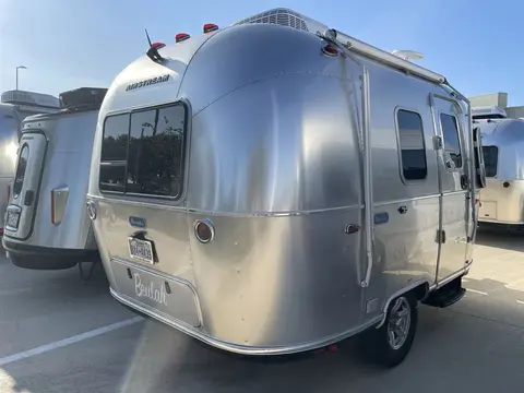 2025 Airstream Bambi 16RB — photo 3