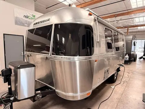 2021 Airstream Caravel 20FB — photo 2