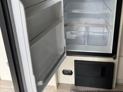 2022 Airstream Bambi 22 ft — photo 5