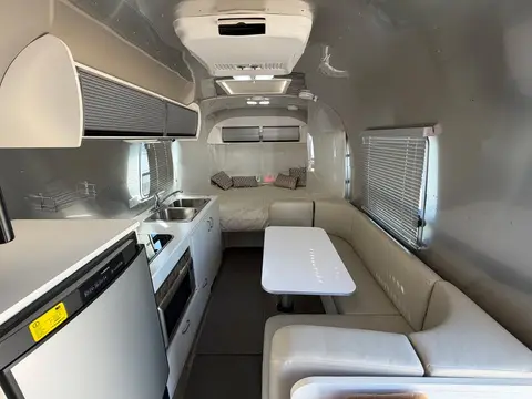2019 Airstream Bambi Sport 22FB — photo 4