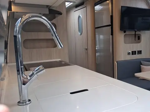 2021 Airstream Globetrotter — photo 3